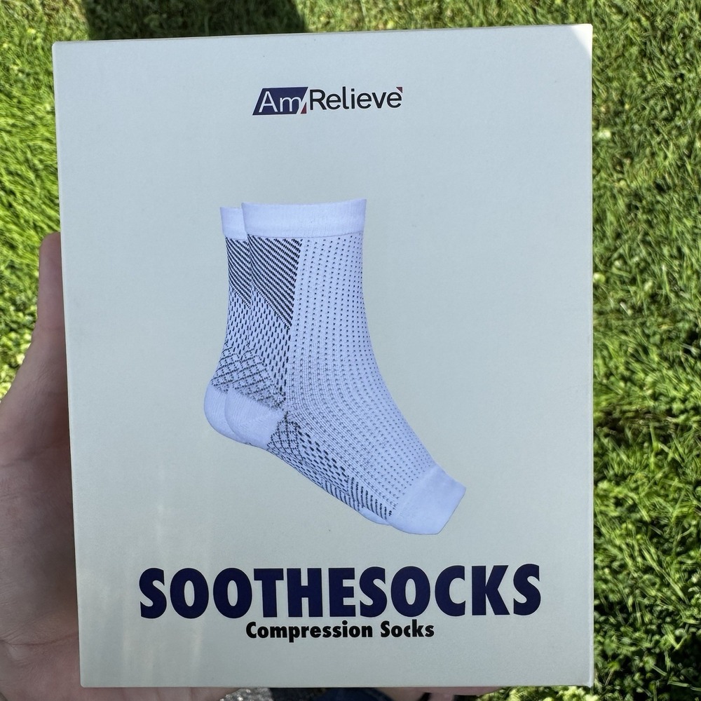 AM Relieve Soothesocks Compression Socks New In Package Size S/M